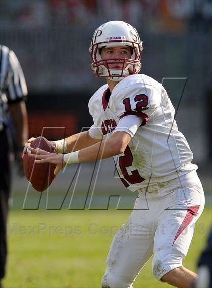 Thumbnail 2 in Corona del Mar vs. Sacred Heart Prep (CIF State D3 Final) photogallery.