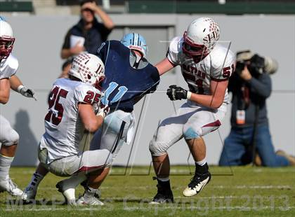 Thumbnail 1 in Corona del Mar vs. Sacred Heart Prep (CIF State D3 Final) photogallery.