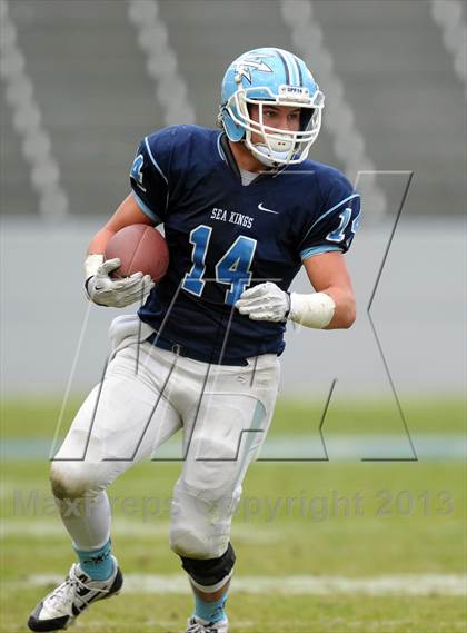 Thumbnail 2 in Corona del Mar vs. Sacred Heart Prep (CIF State D3 Final) photogallery.