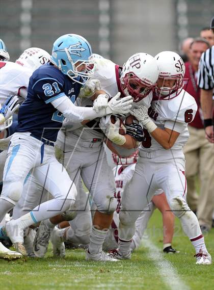 Thumbnail 1 in Corona del Mar vs. Sacred Heart Prep (CIF State D3 Final) photogallery.