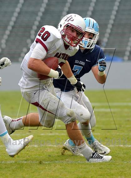Thumbnail 1 in Corona del Mar vs. Sacred Heart Prep (CIF State D3 Final) photogallery.