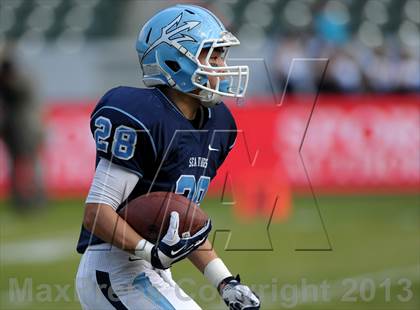 Thumbnail 2 in Corona del Mar vs. Sacred Heart Prep (CIF State D3 Final) photogallery.