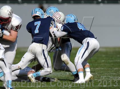Thumbnail 2 in Corona del Mar vs. Sacred Heart Prep (CIF State D3 Final) photogallery.