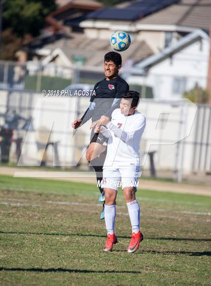 Thumbnail 2 in Whittier vs Maranatha photogallery.
