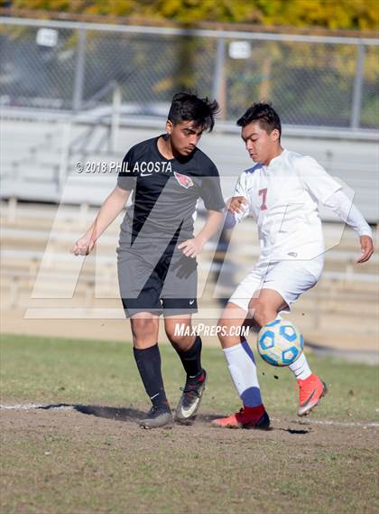 Thumbnail 1 in Whittier vs Maranatha photogallery.