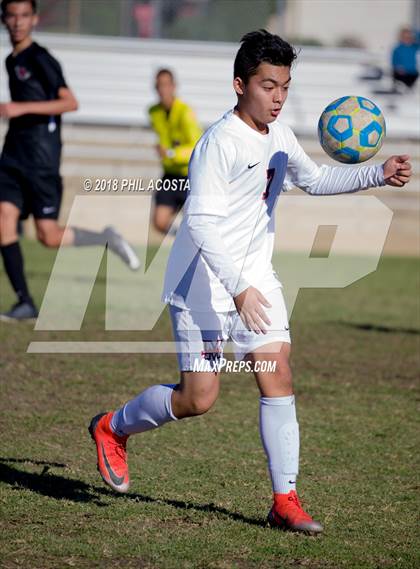 Thumbnail 2 in Whittier vs Maranatha photogallery.