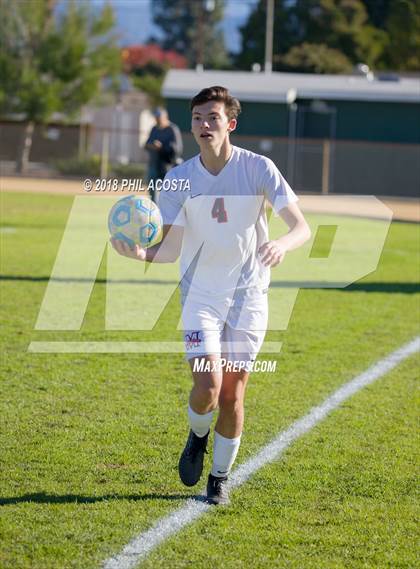 Thumbnail 2 in Whittier vs Maranatha photogallery.