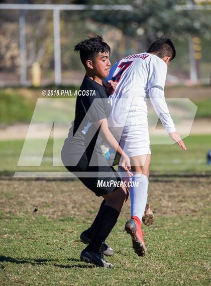 Thumbnail 3 in Whittier vs Maranatha photogallery.