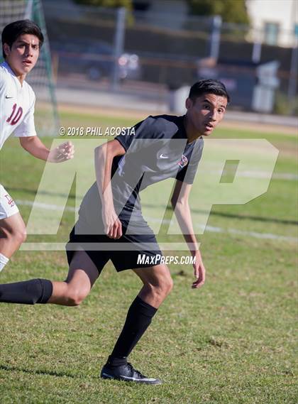 Thumbnail 2 in Whittier vs Maranatha photogallery.
