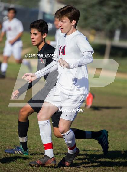 Thumbnail 3 in Whittier vs Maranatha photogallery.