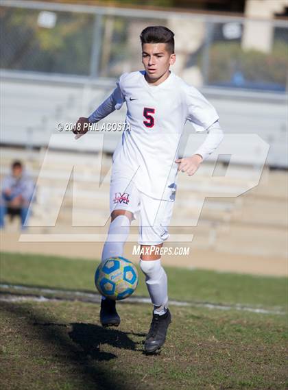Thumbnail 2 in Whittier vs Maranatha photogallery.