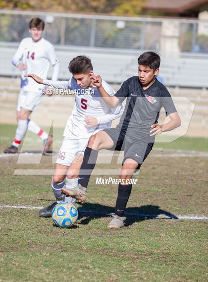Thumbnail 3 in Whittier vs Maranatha photogallery.