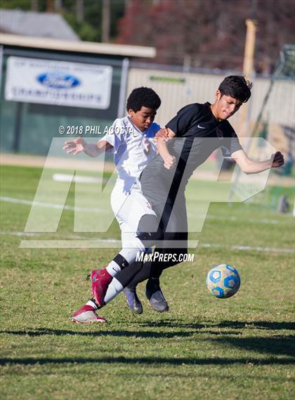Thumbnail 1 in Whittier vs Maranatha photogallery.