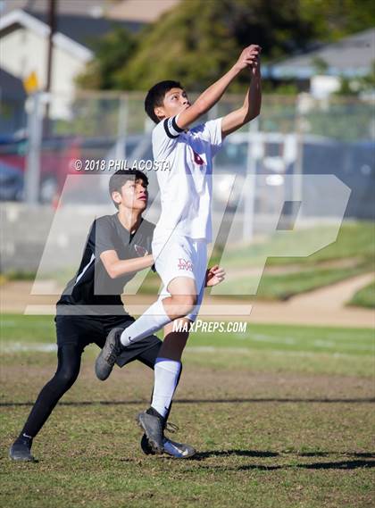 Thumbnail 3 in Whittier vs Maranatha photogallery.