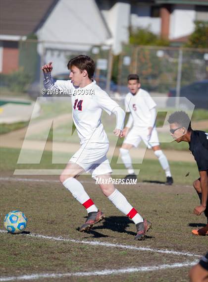 Thumbnail 2 in Whittier vs Maranatha photogallery.