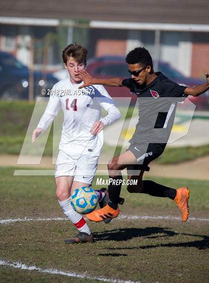 Thumbnail 2 in Whittier vs Maranatha photogallery.