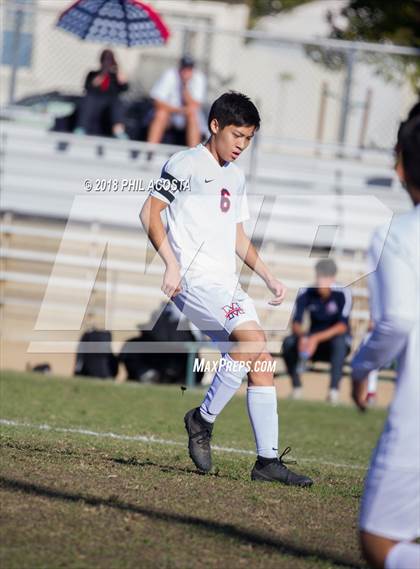 Thumbnail 3 in Whittier vs Maranatha photogallery.