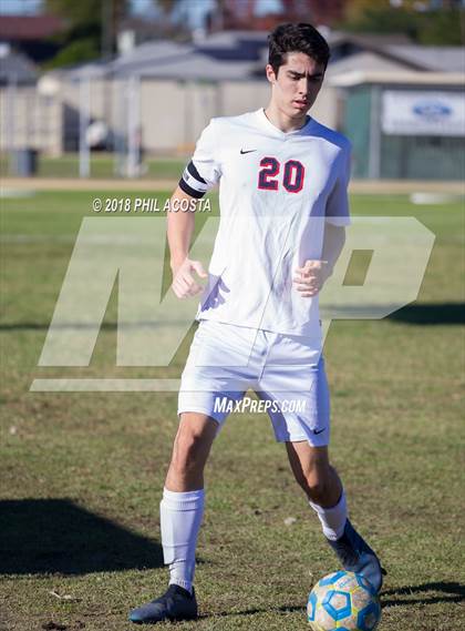 Thumbnail 3 in Whittier vs Maranatha photogallery.