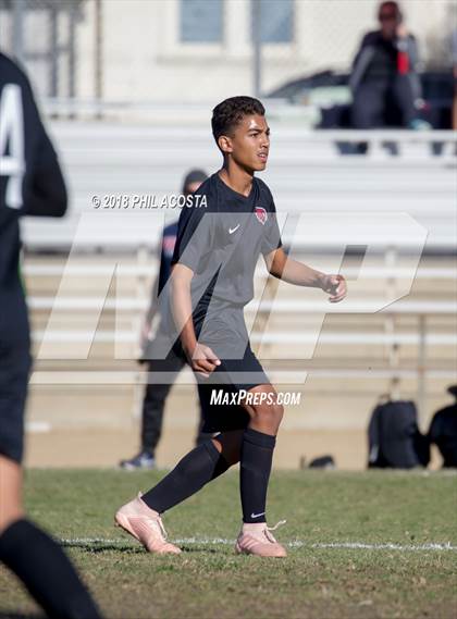 Thumbnail 3 in Whittier vs Maranatha photogallery.