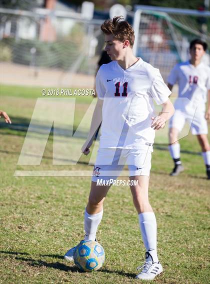 Thumbnail 2 in Whittier vs Maranatha photogallery.