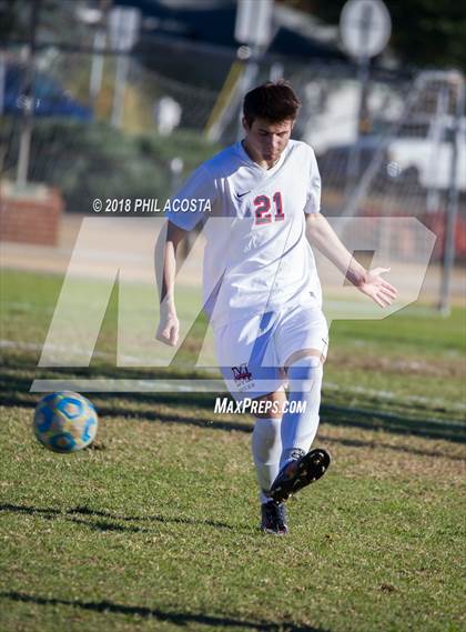 Thumbnail 3 in Whittier vs Maranatha photogallery.