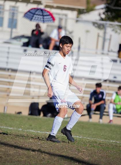 Thumbnail 2 in Whittier vs Maranatha photogallery.