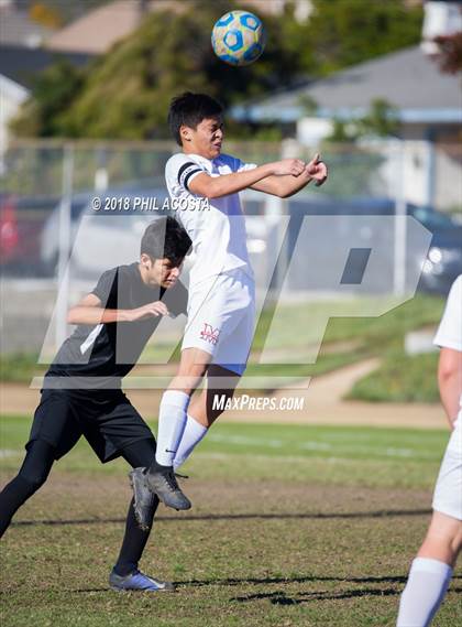 Thumbnail 2 in Whittier vs Maranatha photogallery.