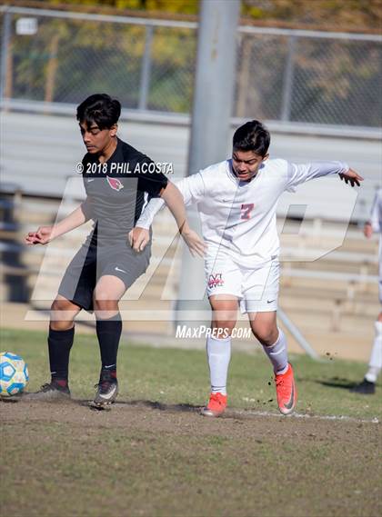 Thumbnail 2 in Whittier vs Maranatha photogallery.