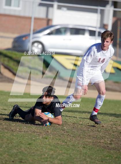 Thumbnail 2 in Whittier vs Maranatha photogallery.