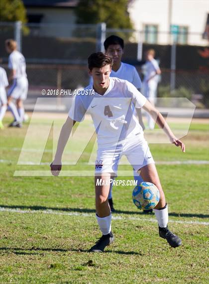 Thumbnail 2 in Whittier vs Maranatha photogallery.