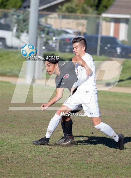 Thumbnail 3 in Whittier vs Maranatha photogallery.