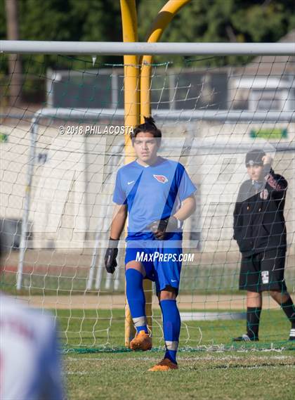 Thumbnail 2 in Whittier vs Maranatha photogallery.