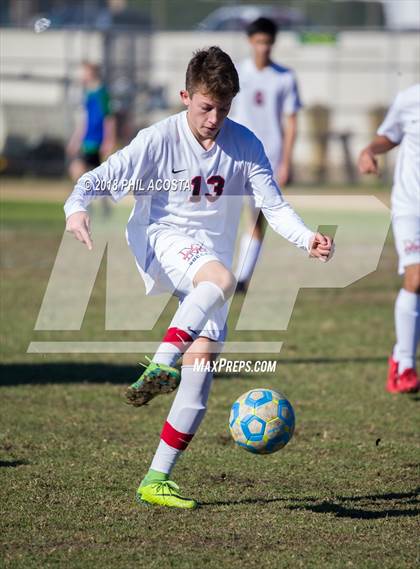 Thumbnail 2 in Whittier vs Maranatha photogallery.