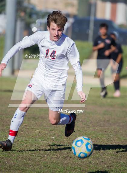 Thumbnail 3 in Whittier vs Maranatha photogallery.