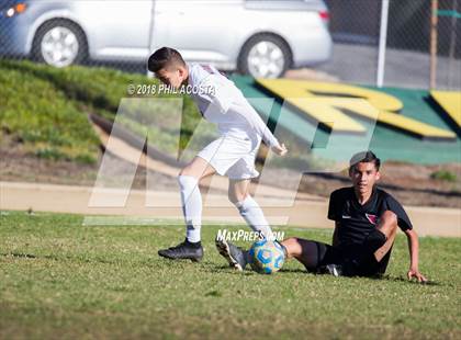 Thumbnail 2 in Whittier vs Maranatha photogallery.
