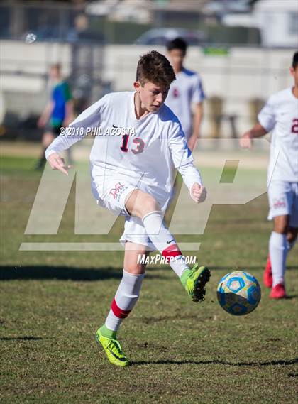 Thumbnail 3 in Whittier vs Maranatha photogallery.
