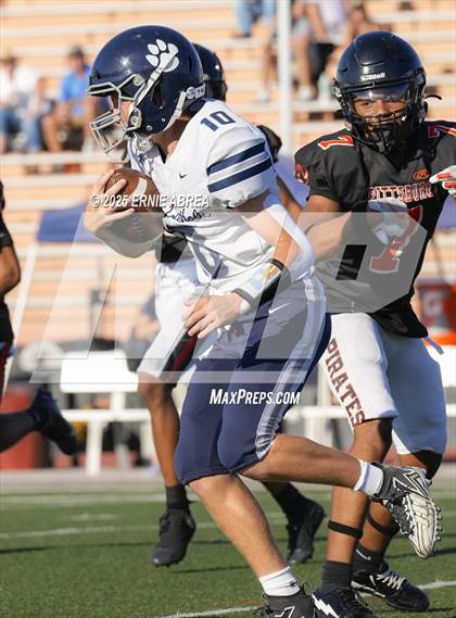 Thumbnail 2 in JV: Marin Catholic @ Pittsburg photogallery.