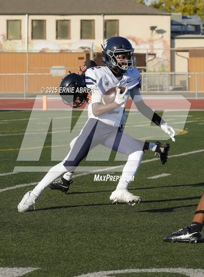 Thumbnail 2 in JV: Marin Catholic @ Pittsburg photogallery.