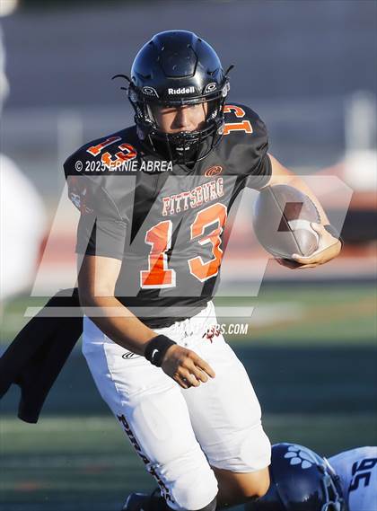 Thumbnail 1 in JV: Marin Catholic @ Pittsburg photogallery.