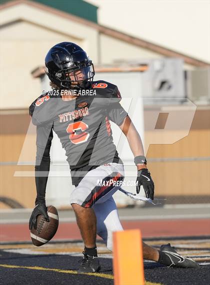 Thumbnail 2 in JV: Marin Catholic @ Pittsburg photogallery.