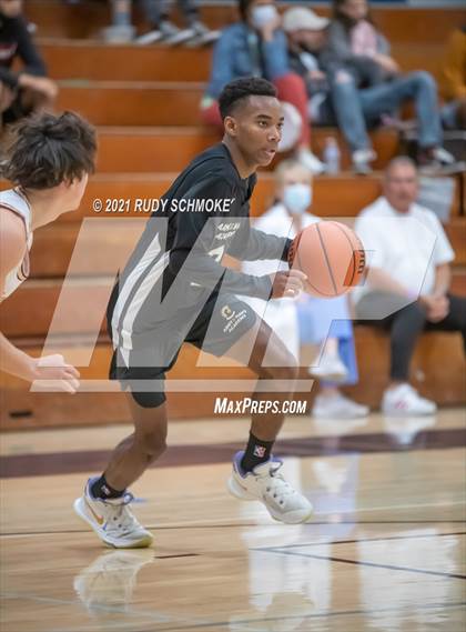 Thumbnail 1 in Army-Navy vs. Mission Hills (Regional Rumble) photogallery.