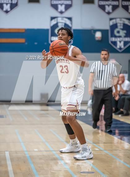 Thumbnail 1 in Army-Navy vs. Mission Hills (Regional Rumble) photogallery.