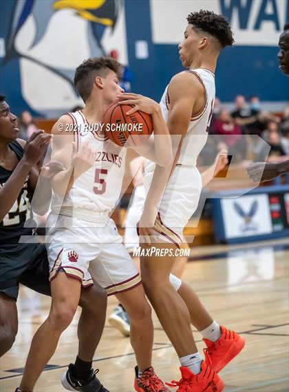 Thumbnail 3 in Army-Navy vs. Mission Hills (Regional Rumble) photogallery.