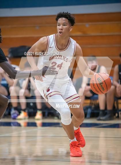 Thumbnail 1 in Army-Navy vs. Mission Hills (Regional Rumble) photogallery.