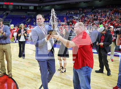 Thumbnail 2 in Fairfield vs. Holliday (UIL 3A Basketball State Final Medal Ceremony) photogallery.