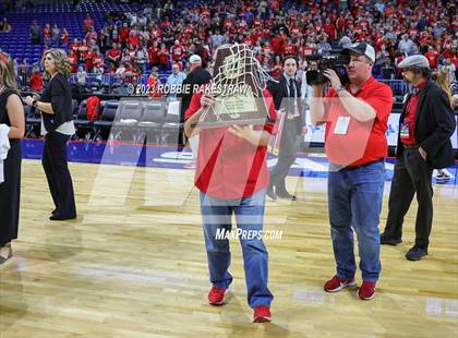 Thumbnail 3 in Fairfield vs. Holliday (UIL 3A Basketball State Final Medal Ceremony) photogallery.