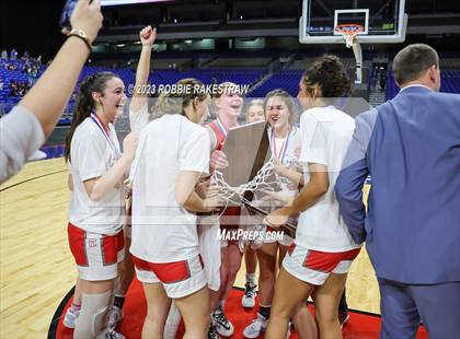 Thumbnail 2 in Fairfield vs. Holliday (UIL 3A Basketball State Final Medal Ceremony) photogallery.