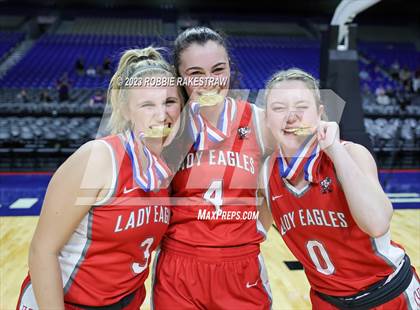 Thumbnail 2 in Fairfield vs. Holliday (UIL 3A Basketball State Final Medal Ceremony) photogallery.