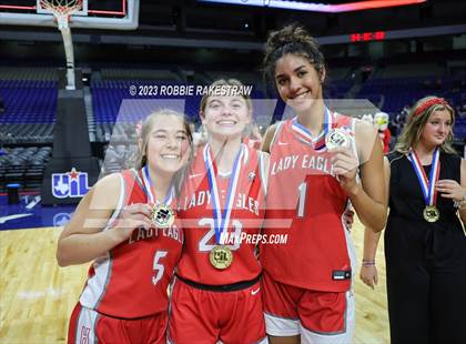 Thumbnail 3 in Fairfield vs. Holliday (UIL 3A Basketball State Final Medal Ceremony) photogallery.