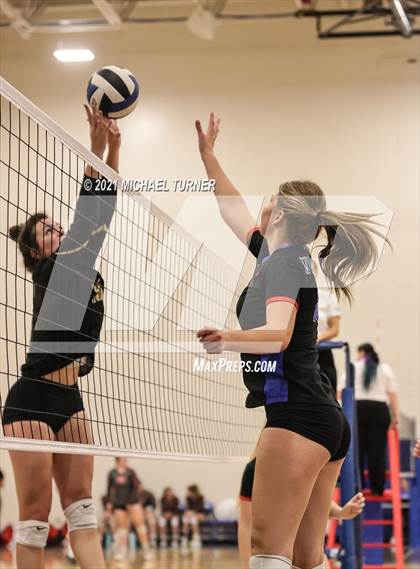 Thumbnail 3 in Kellogg @ Coeur d'Alene (Scrimmage) photogallery.